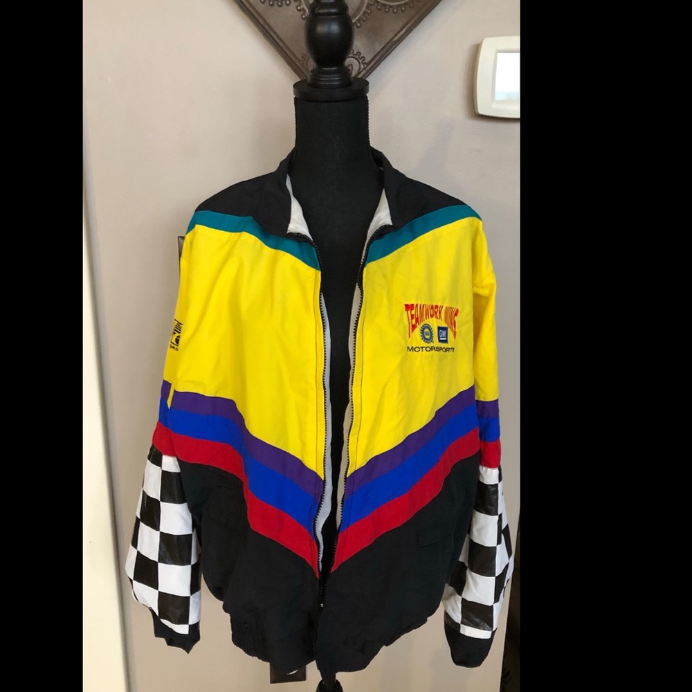Vintage Teamwork Wins GM Motorsports Windbreaker